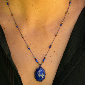 Collier Petit Talisman Guss Lapis