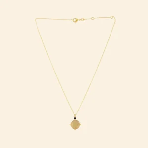 Collier chaine et médaille